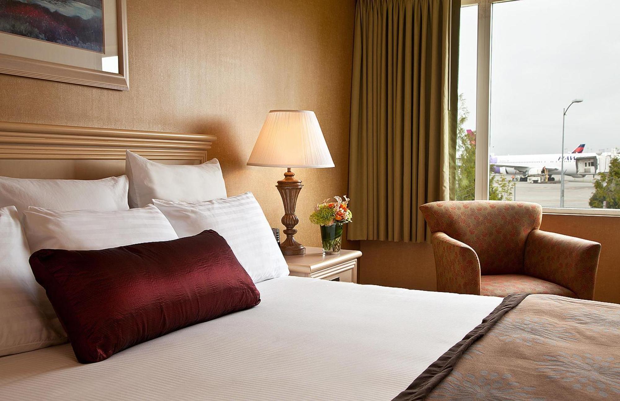 Coast Gateway Hotel Ситак Экстерьер фото
